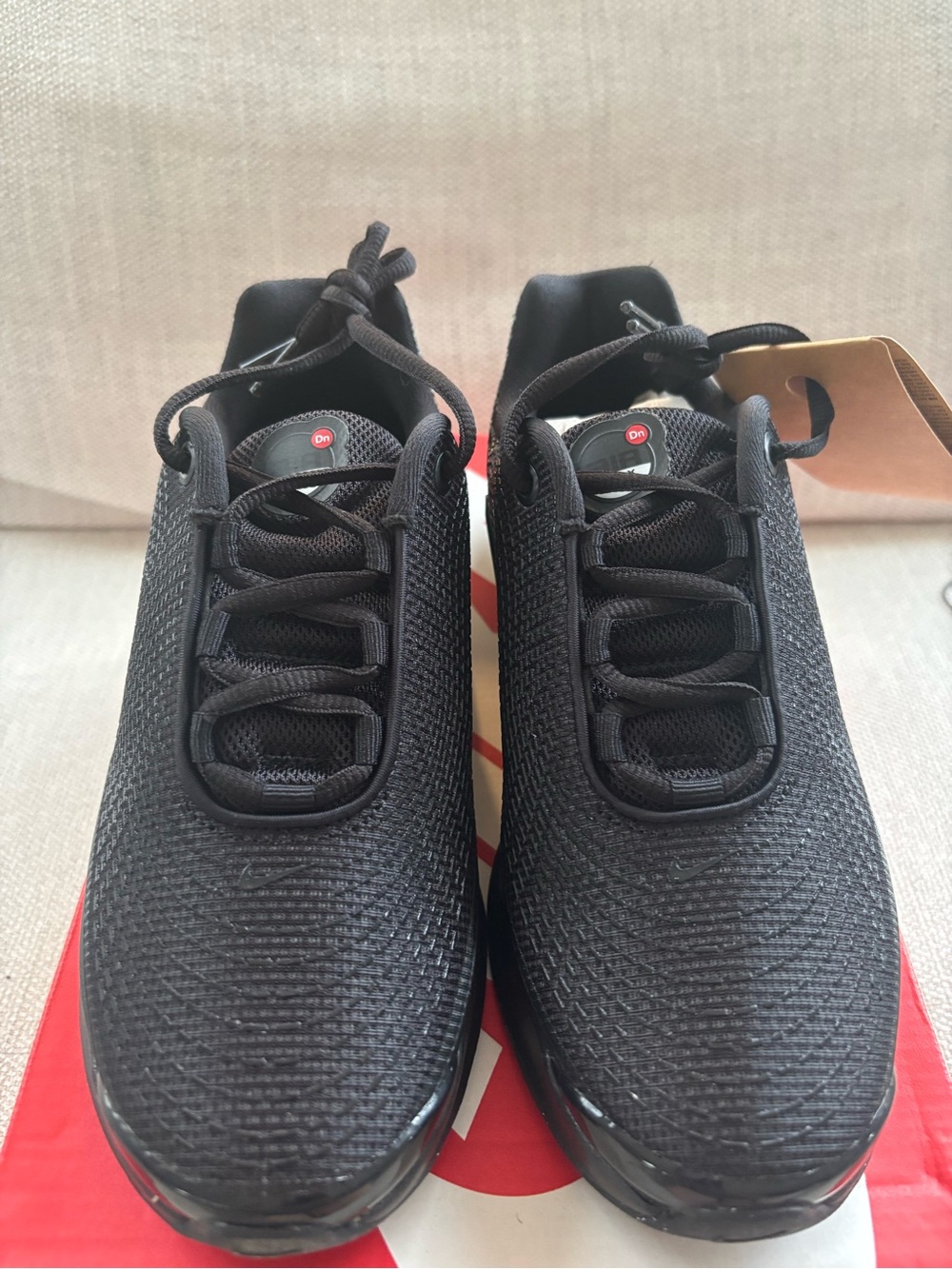 Nike Black Air Max DN GS BNWT Youth size 4.5